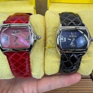 NEW Womens Invicta Curlo Melody Watch Set of 2 Red Black Alligator Leather Strap